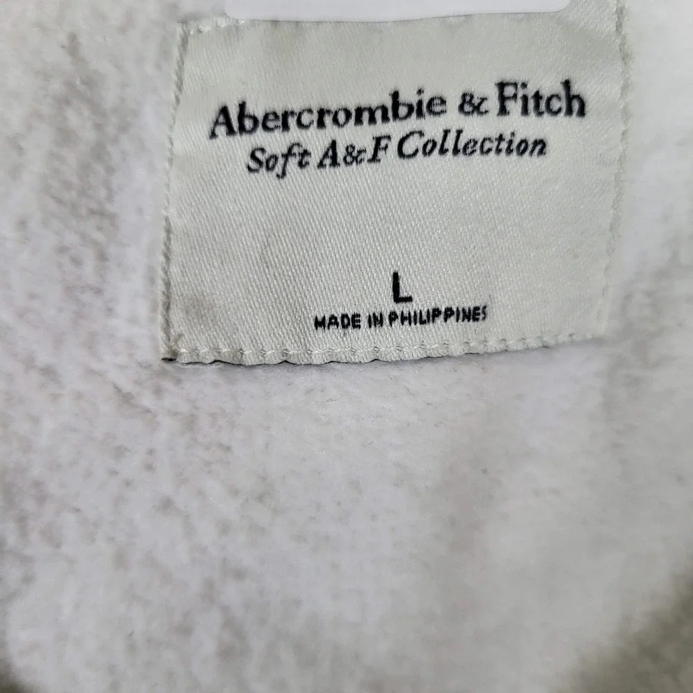 Abercrombie & Fitch *please carefully